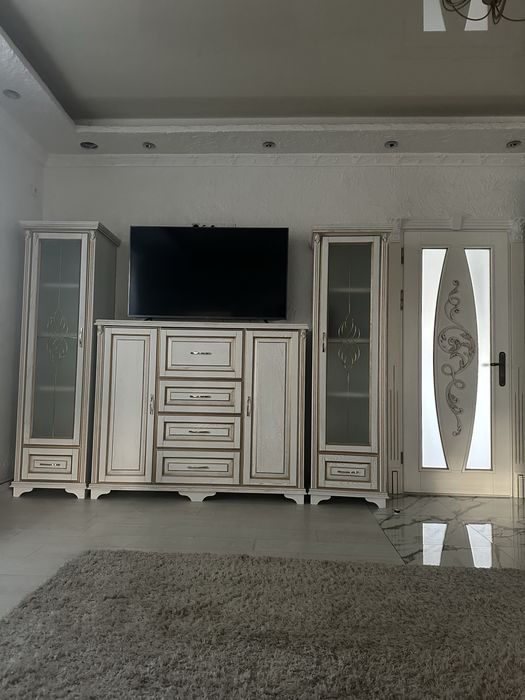 Без відкл СВІТЛА ! Центр 4 кімнатна подобова 10 осіб  оренда посуточна