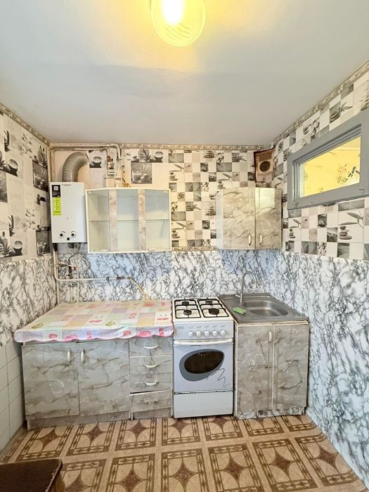 Продам 2к квартиру в центрі