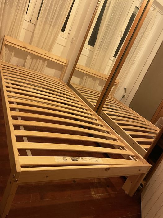 Cama pinho, estrado e colchao 50 euros 90*200cm