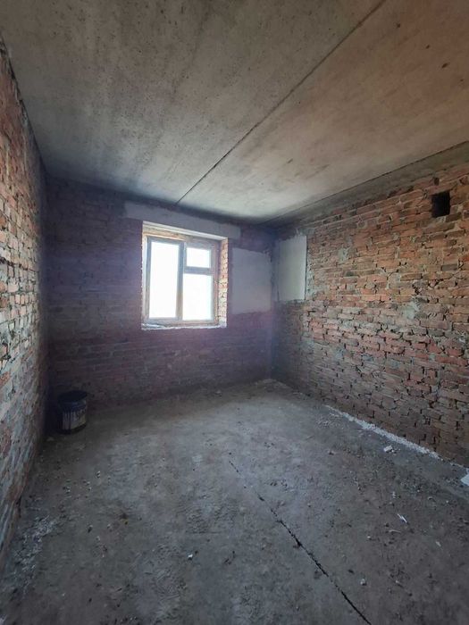 Продаж 2к квартири 66.1 кв. м на вул. Олександра Кушнірука RUBI 42872