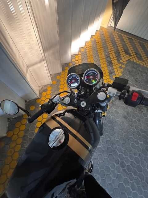 Royal Enfield Continental GT 650 em muito bom estado