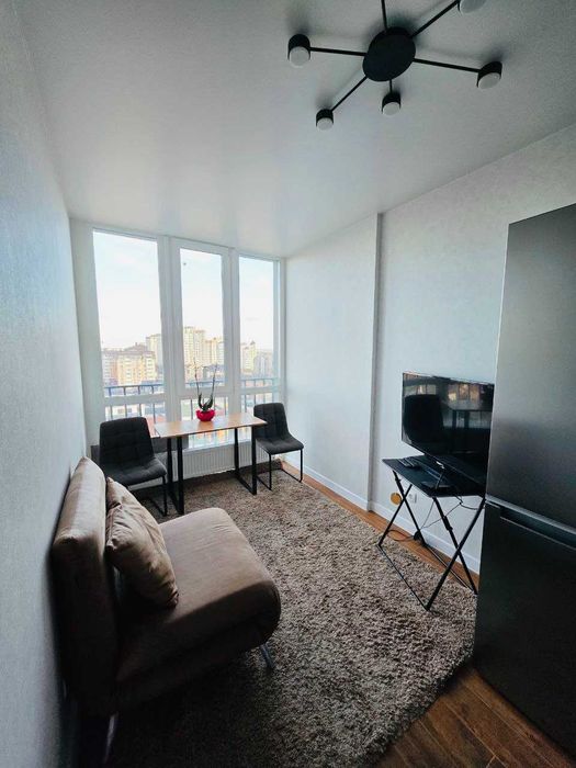 ЖК Гранд Бурже! Квартира з новим ремонтом!