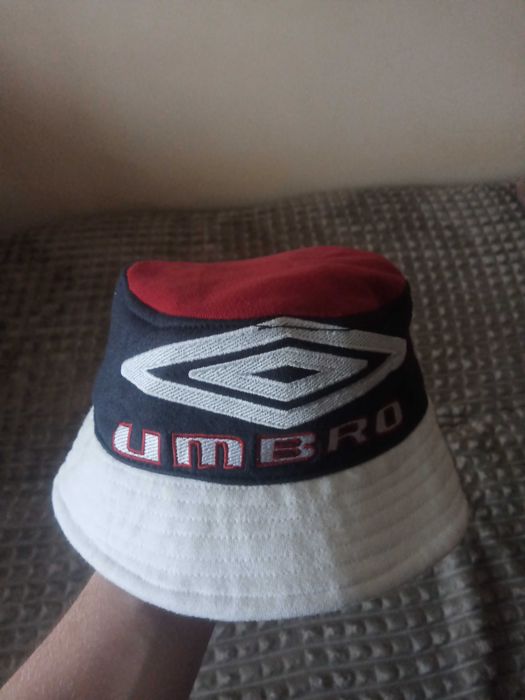 Панама.    UMBRO