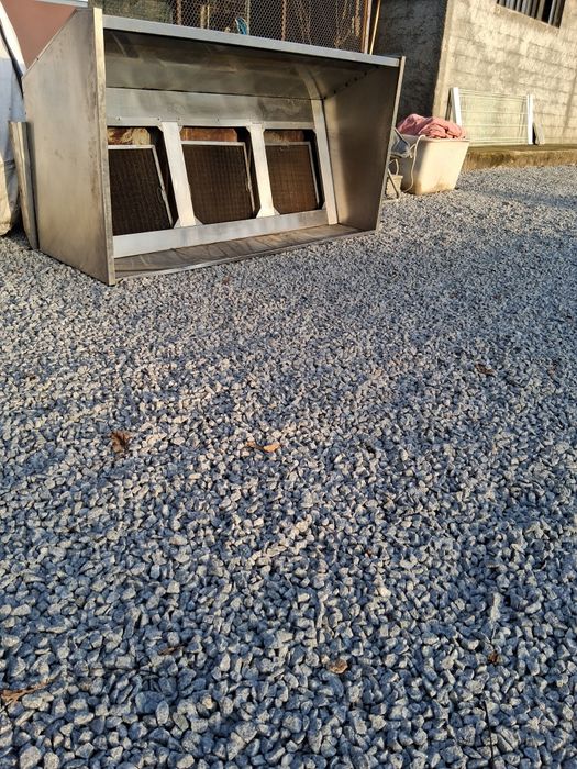 Exaustor e chaminé para restaurante