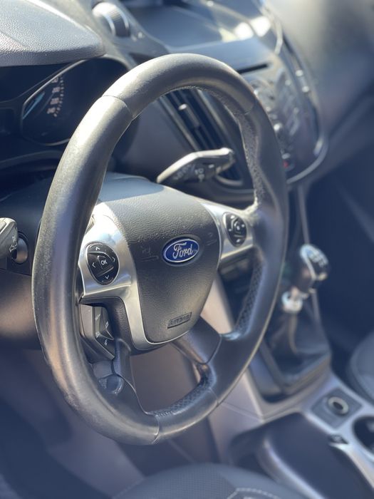 Продам Ford Kuga 2015 року