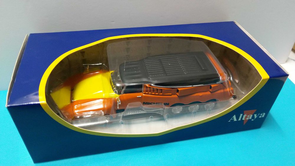 Citroen DS "Centopéia" PLR Michelin (1972) - Miniatura Altaya esc 1/43