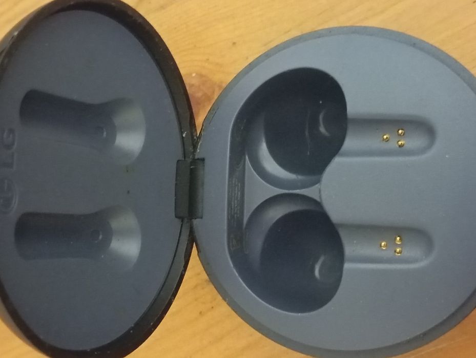 Tone etui ładowarka słuchawek model tone-FP3 LG działa