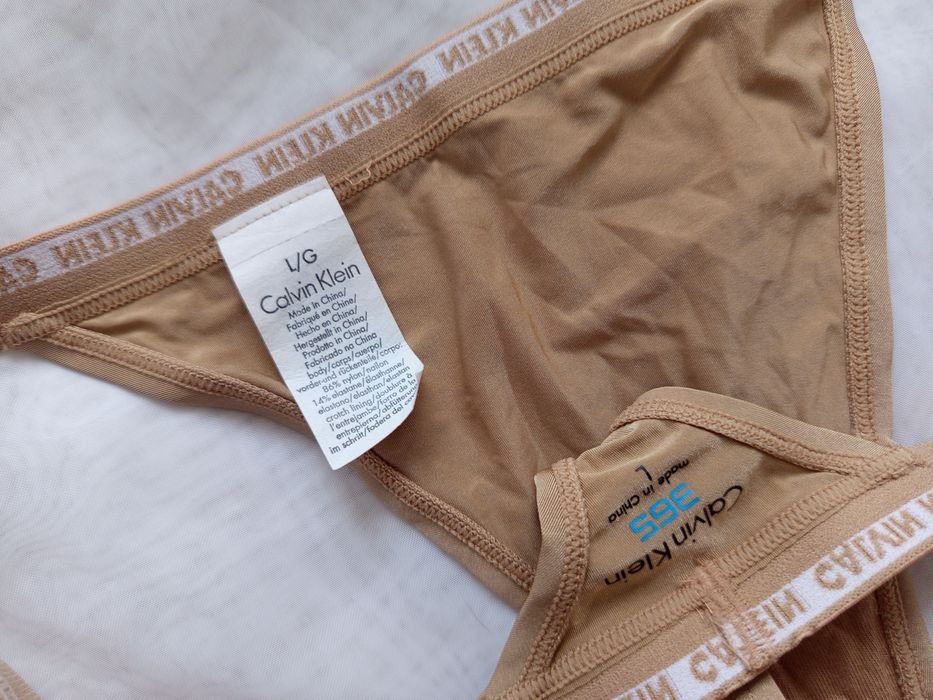 Stringi Calvin Klein r.L