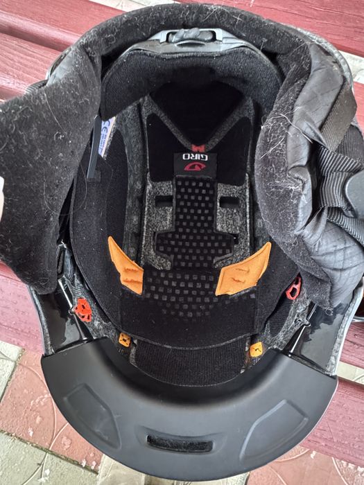 Шолом Giro  і окуляри X-Road розмір S лижні або для сноуборду.