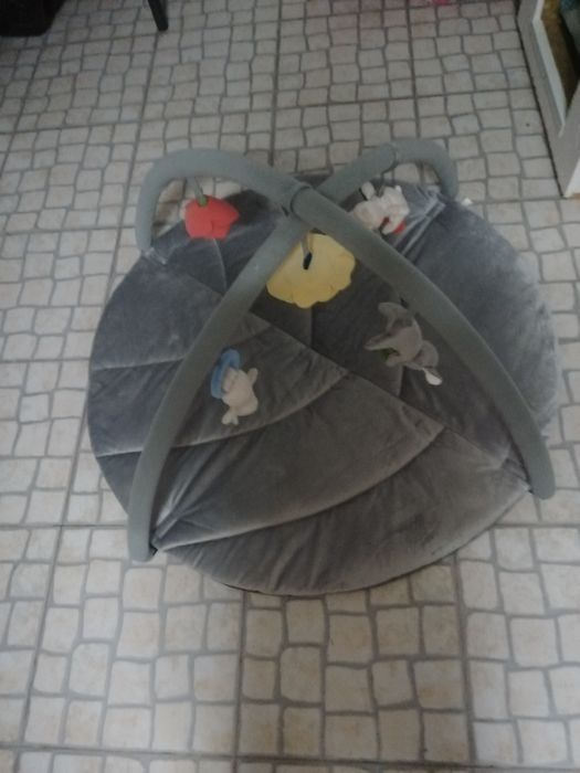 Tapete de actividades para bebé