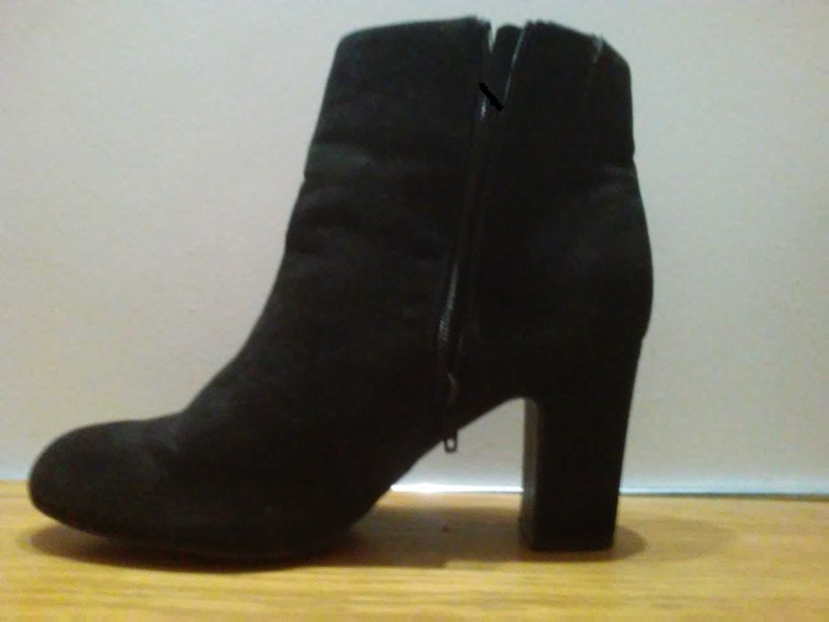 buty botki wiosenne F&F na słupku roz. 39