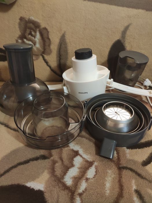 Соковитискач Philips HR 1855/30
