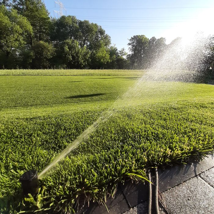 Systemy nawadniające, zakładanie trawników, glebogryzarka separacyjna,