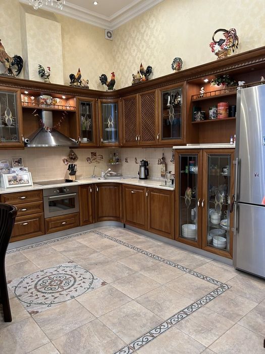 Печерськ, Тимірязівська, Звіринецька, Л. Чайкіної,  Ботанічний сад