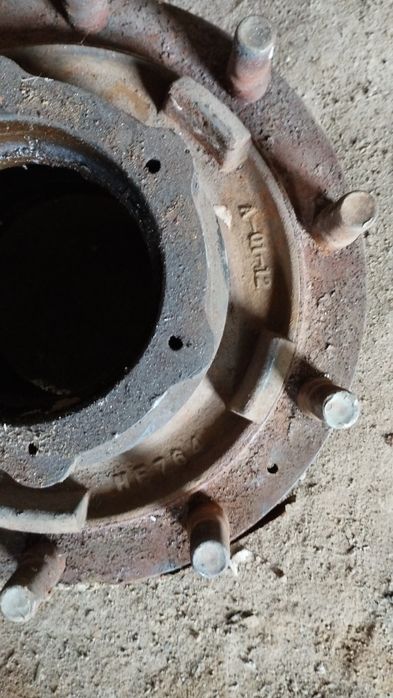 Ступіца TRAILOR новая