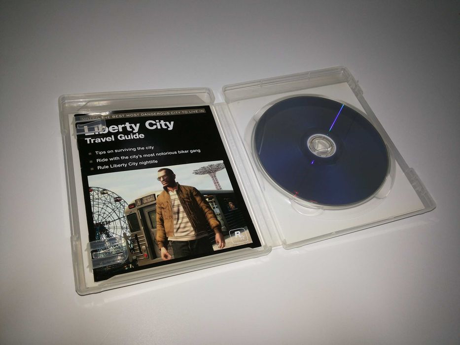 Grand Theft Auto IV (GTA 4) + Episodes from Liberty City - PS3 (Original)