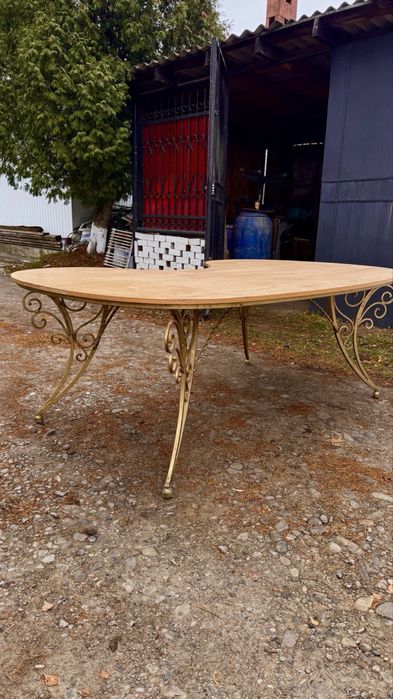 Столи 3 шт.  Стан хороший