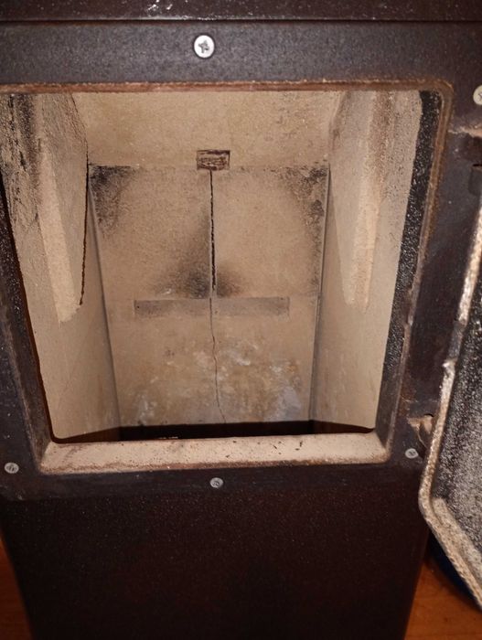 Piec szamot, koza na węgiel.