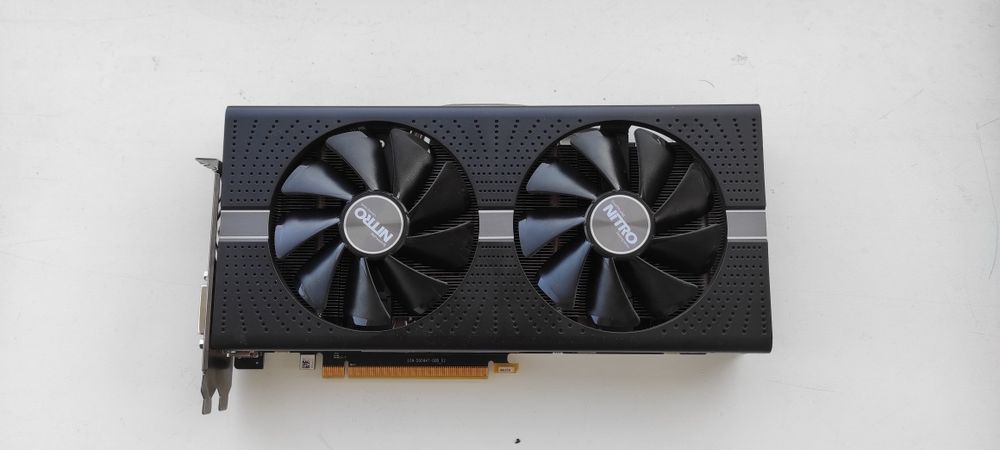 Игровая видюха Rx580 4 GB (память Samsung)