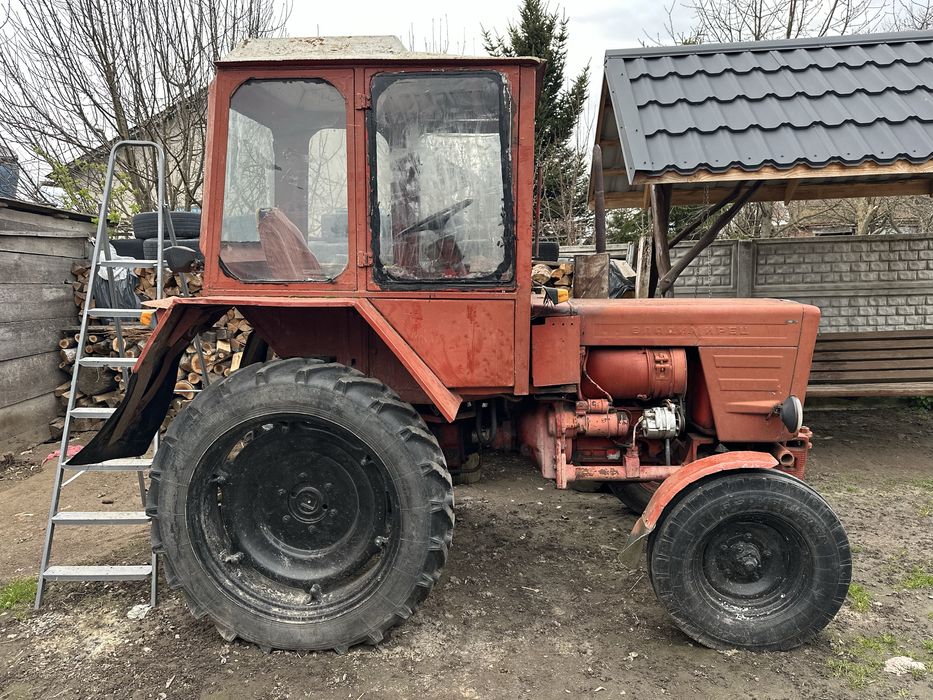 Продам трактор т25