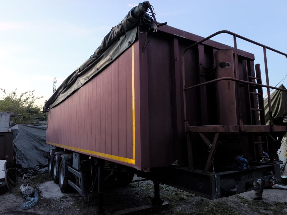Самосвальний самоскидний напівпричіп POLCON 40 м³