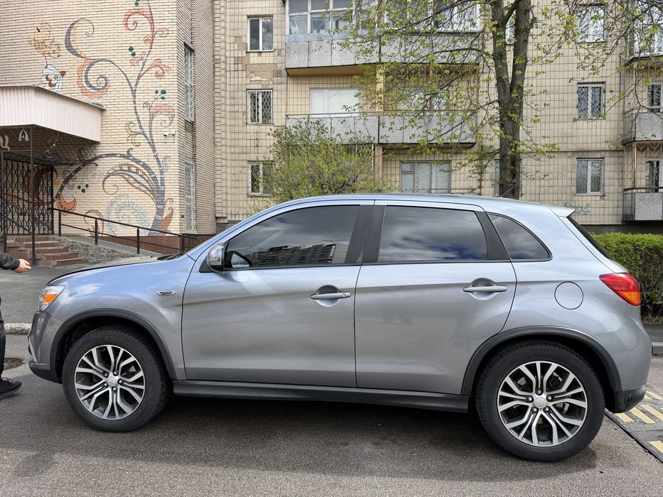 Mitsubishi ASX 2.0 • 2016 рік •газ/ бензин - від Власника