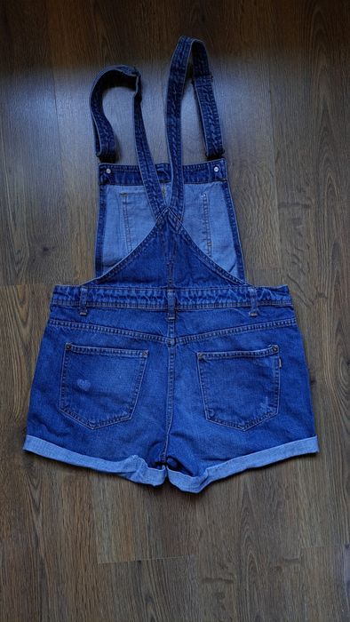 Jeansowe Ogrodniczki Bershka