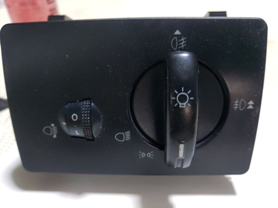 Блок управління фарами автом.  Ford fusion 2010 рік