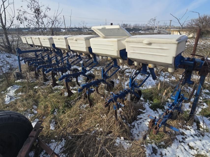 Культиватор міжрядний ДЖОН ДІР,  S-стійка, просапний, з міндобривами, 2020 р.в
