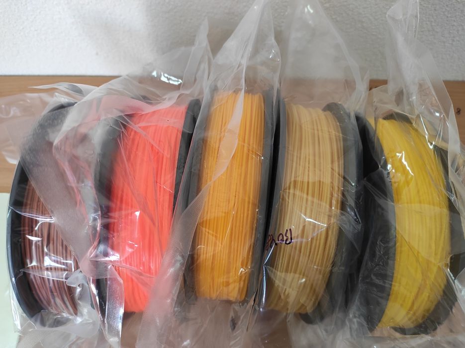Пластик ПЛА для 3д друку, 3д моделювання, друк