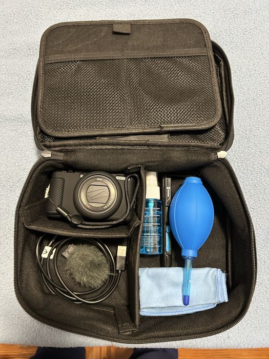 Sony ZV-1 – Como Nova + Kit Completo para Vlog / Conteúdo