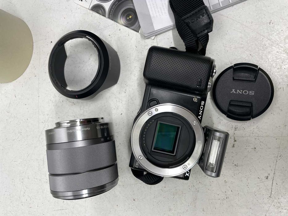 беззеркалка Sony Alpha NEX-5N лучше чем SONY A6400 A6500