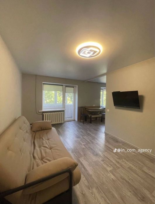 Здається 1 кімнатна квартира в центрі міста .