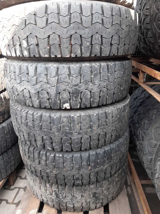 Opona Pirelli TH25 285/70 R19.5