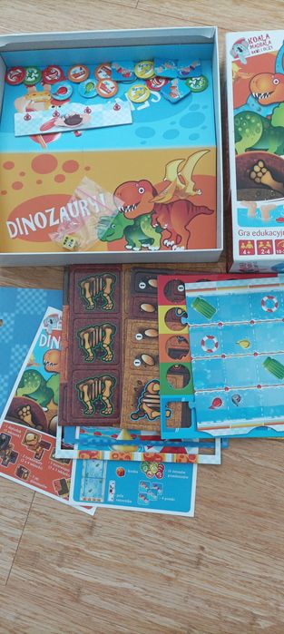 Gra planszowa edukacyjna dla dzieci. Dinozaury.