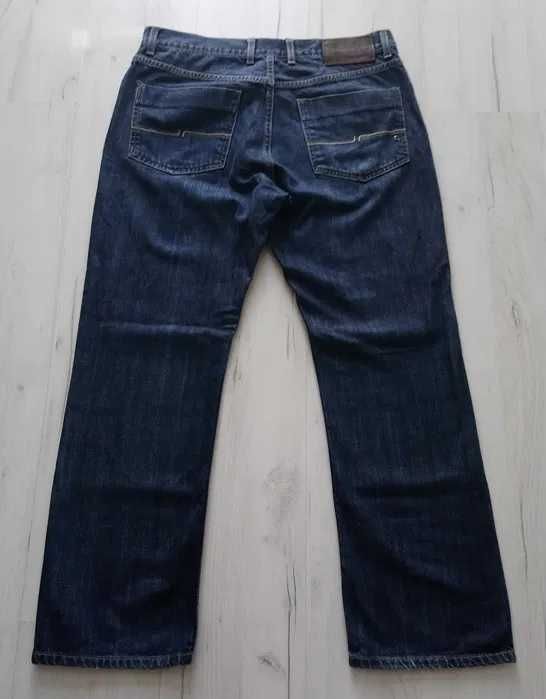 Męskie spodnie jeansowe TOMMY HILFIGER rozmiar L jeans W36 L30