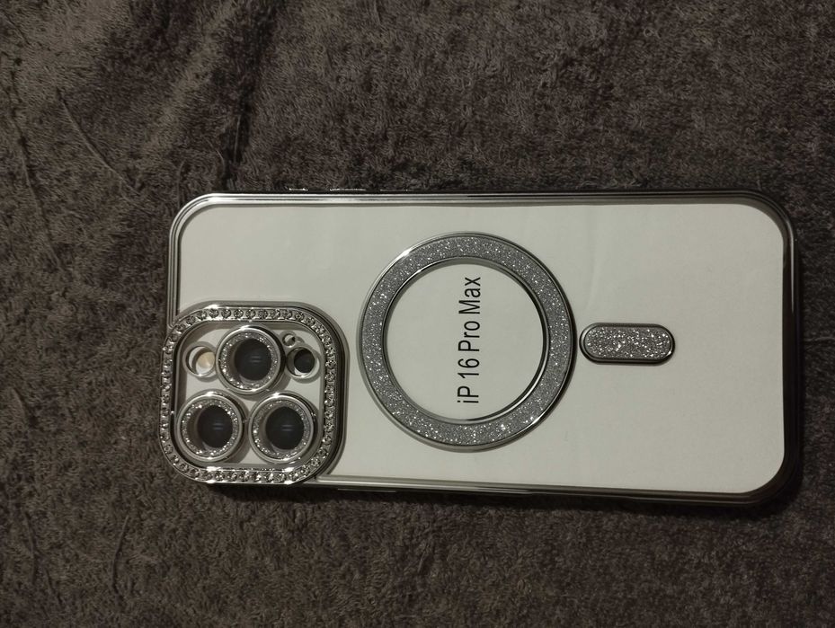 Чехол 16 про макс