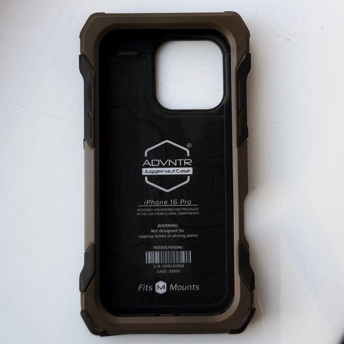чохол на  16 PRO. Juggeraut Case ADVNTR