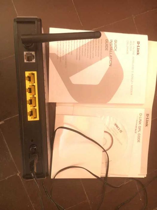 Modem Router Wireless ADSL2+ D-Link