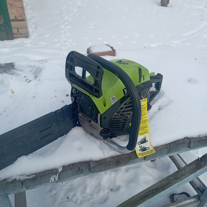 Продам бензопилу Garden