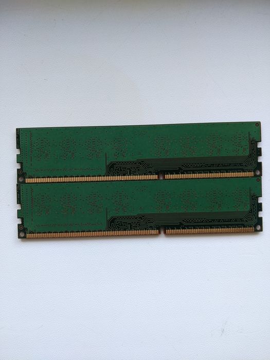 Оперативна пам'ять DDR3  2x4 ГБ 1600 ГГц
