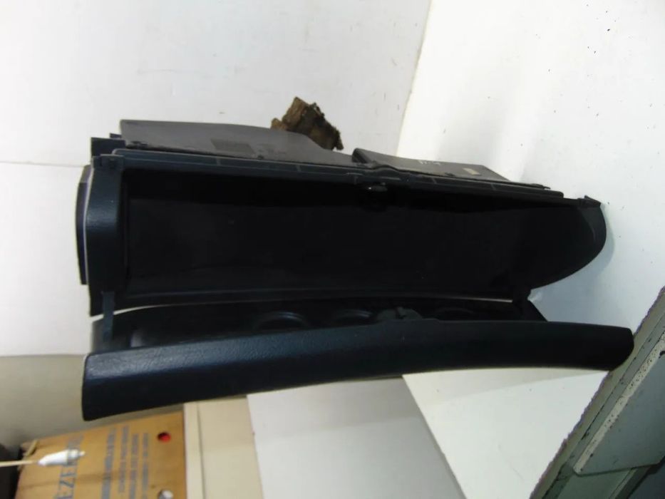 Audi A4 porta luvas " nova de stock antigo