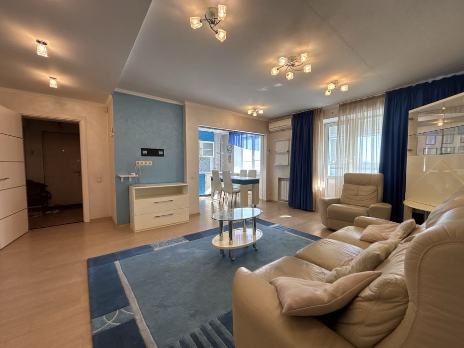 4-х ком кв Пр. Поля( Кирова)+гараж, Газ/Центр/ ремонт, мебель,техника