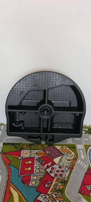 Ford Fusion вставка під запаску