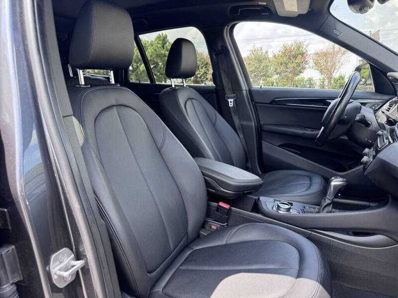 2017 BMW X1  2.0