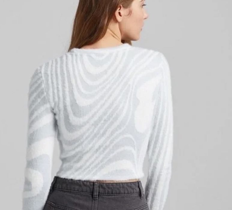 Cветер xs bershka