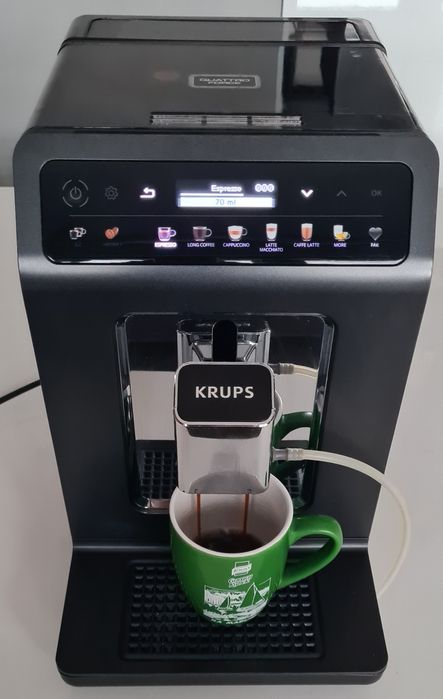 Expres, Ekspres do kawy Krups Quattro Force EA895N10