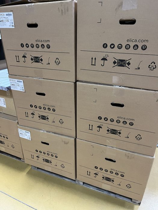 Nowa płyta indukcyjna z okapem Elica Nikolatesla Prime