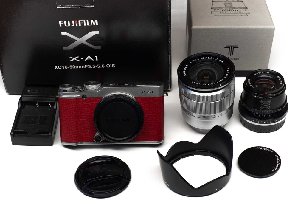 Fujifilm X-A1 16-50 35/1.4 Чудовий стан