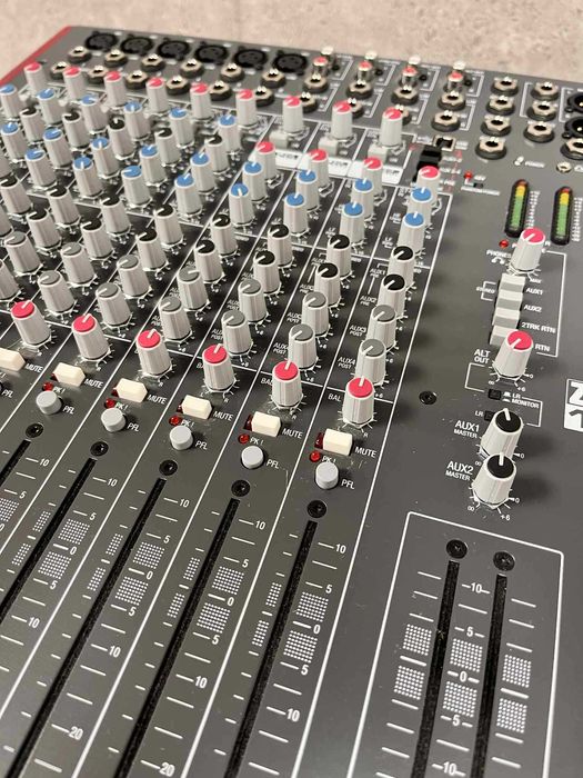 Allen & Heath ZED-14 mikser audio wzmacniacz